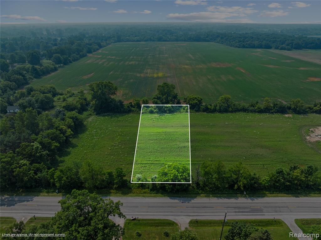 5105 N Irish Road, Davison, MI 48423 — front exterior