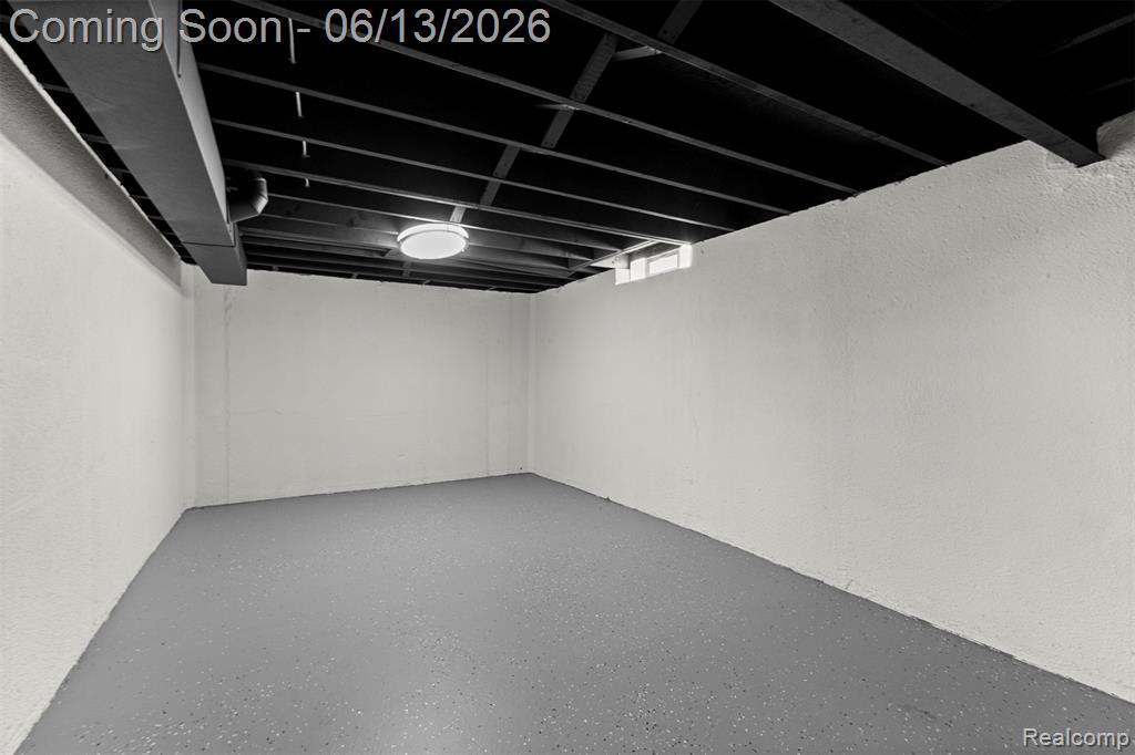29578 Brown Court, Garden City, MI — Photo 33