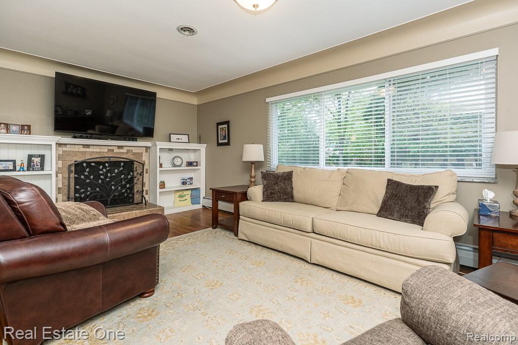 53216 Bruce Hill Drive, Shelby Twp, MI 48316 — Photo 10