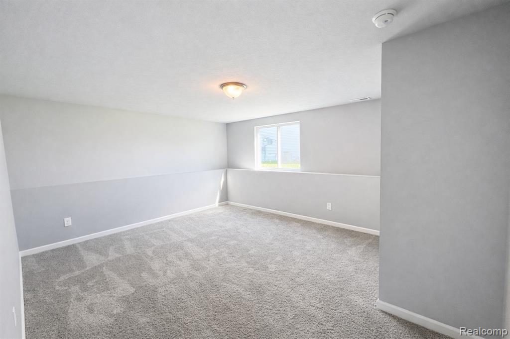 10450 Schrier Lane, Portage, MI 49024 — Photo 10