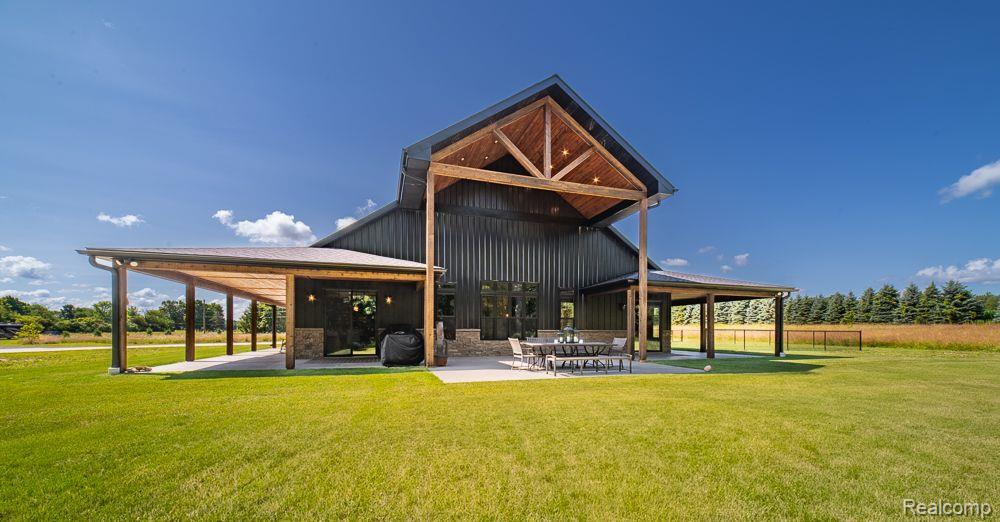 7400 BEECHER Road, Clayton, MI 48532 — Photo 2