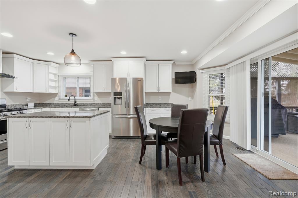 48607 Presidential Drive, Macomb, MI 48044 — Photo 7