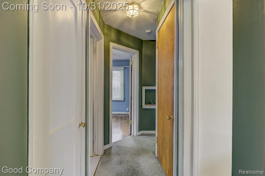 719 N Blair Avenue, Royal Oak, MI 48067 — Photo 18