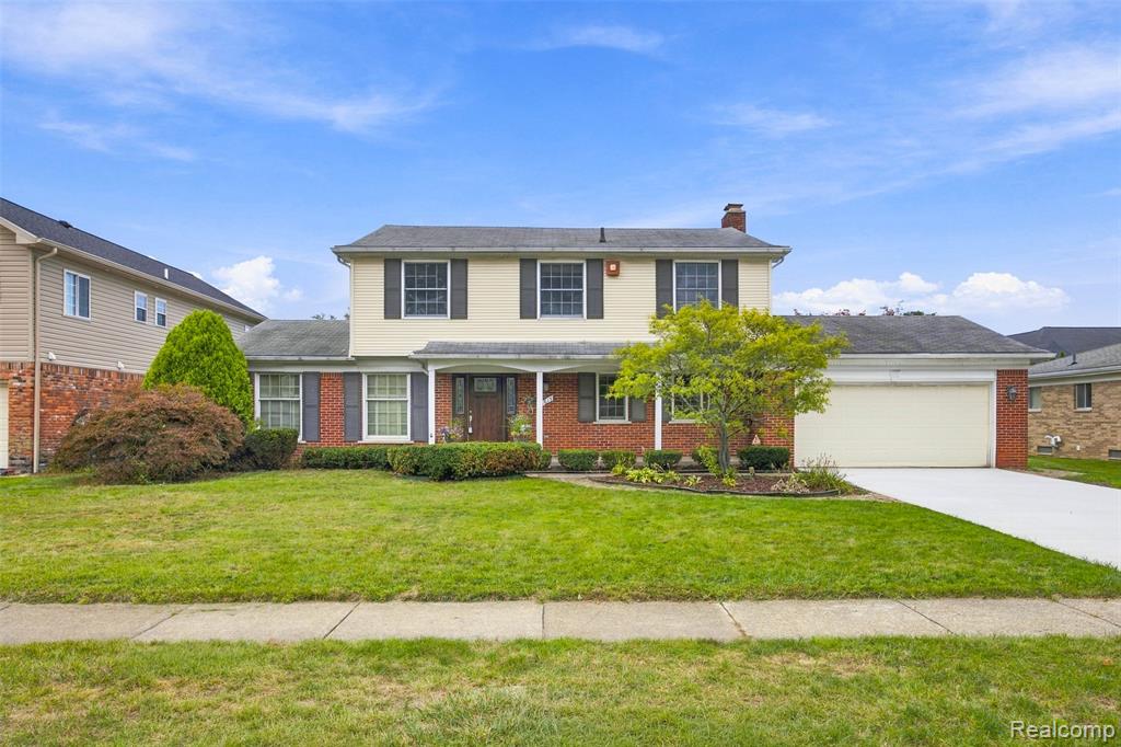 1615 N Evangeline Street, Dearborn Heights, MI 48127