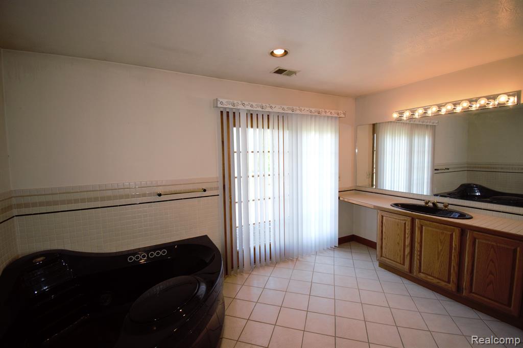 23049 27 MILE Road, Ray, MI — Photo 14