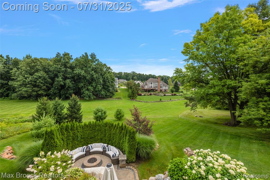8926 Stonewall W, Clarkston, MI 48348 — Photo 2
