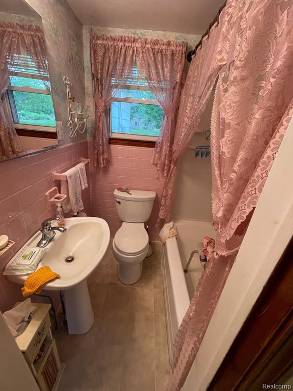 8040 Third, Avoca, MI 48006 — Photo 17