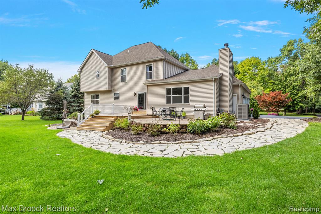 4536 SEDONA Drive, Clarkston, MI 48348 — Photo 38