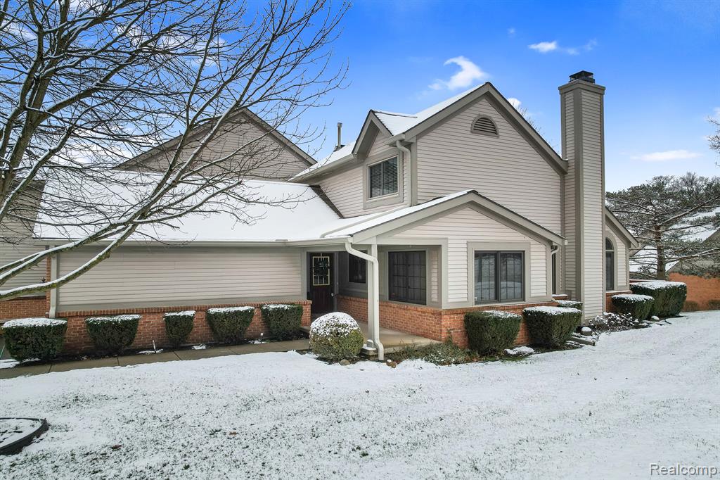 1000 PINEWOOD, Brighton, MI 48116 — Photo 4