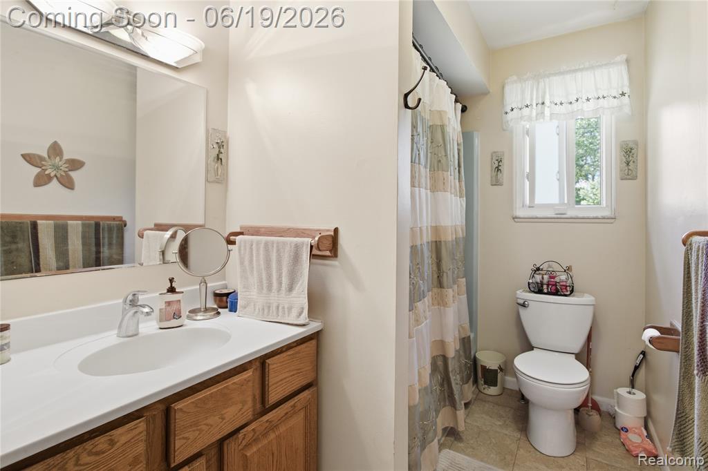 47395 Dequindre Road, Rochester Hills, MI 48307 — Photo 12