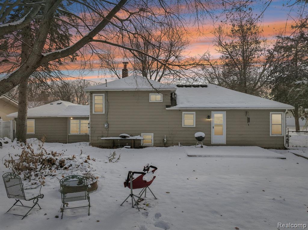 4049 S Shore Street, Waterford, MI 48328 — Photo 24