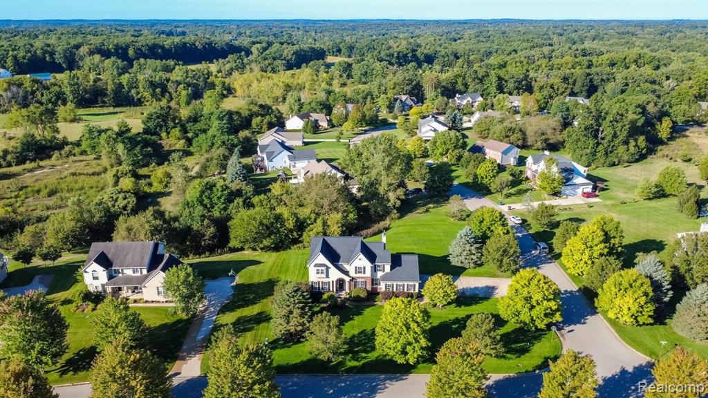 9838 Dublin Drive, Fenton, MI 48430 — front exterior