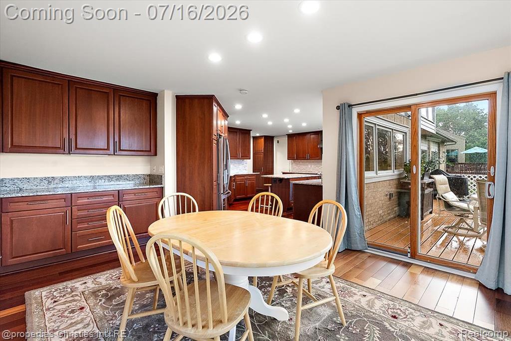 4948 Champlain Circle, West Bloomfield, MI 48323 — Photo 24