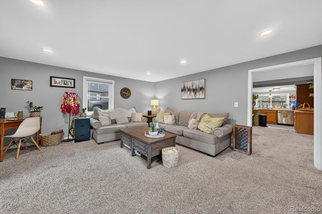 9110 Grove Drive, Whitmore Lake, MI 48189 — Photo 8