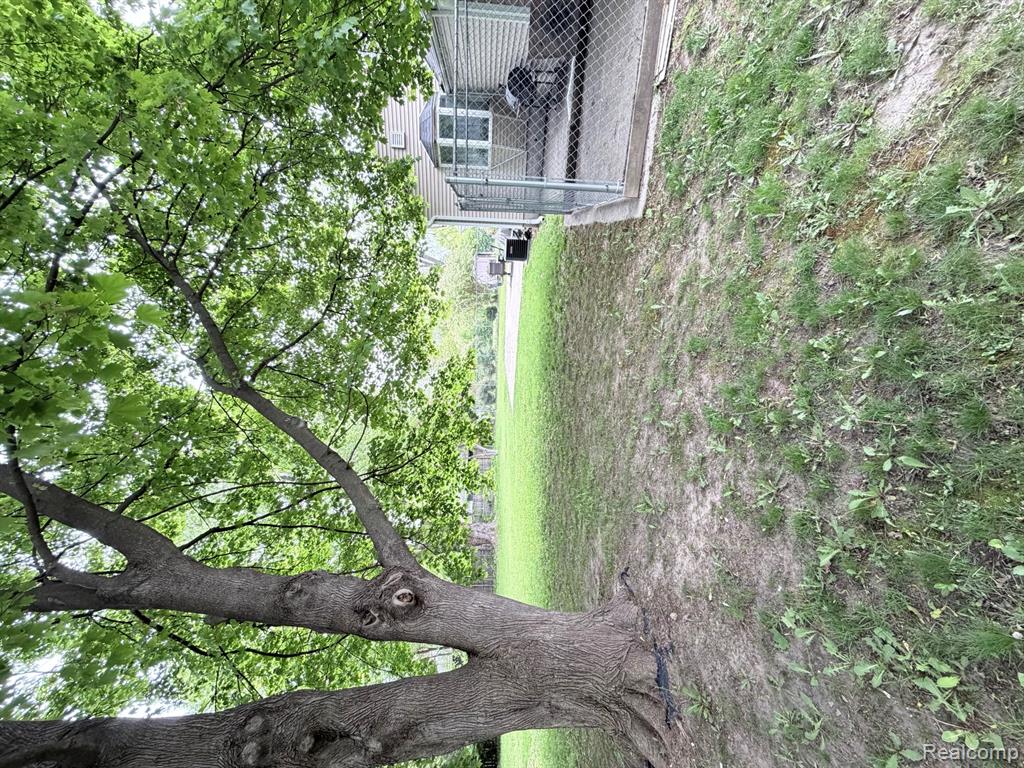 701 Algonquin Avenue, Flint, MI 48507 — Photo 32