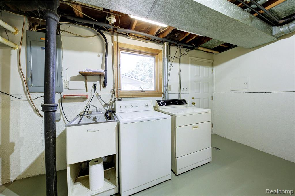 5489 Academy Street, Dearborn Heights, MI 48125 — Photo 40