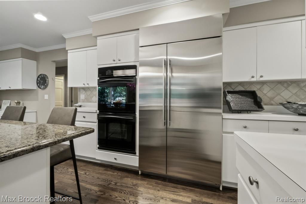6566 Bristol Drive, West Bloomfield, MI — Photo 14