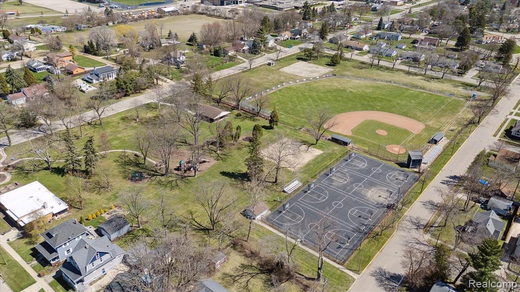 701 N SAGINAW Street, Durand, MI 48429 — Photo 13