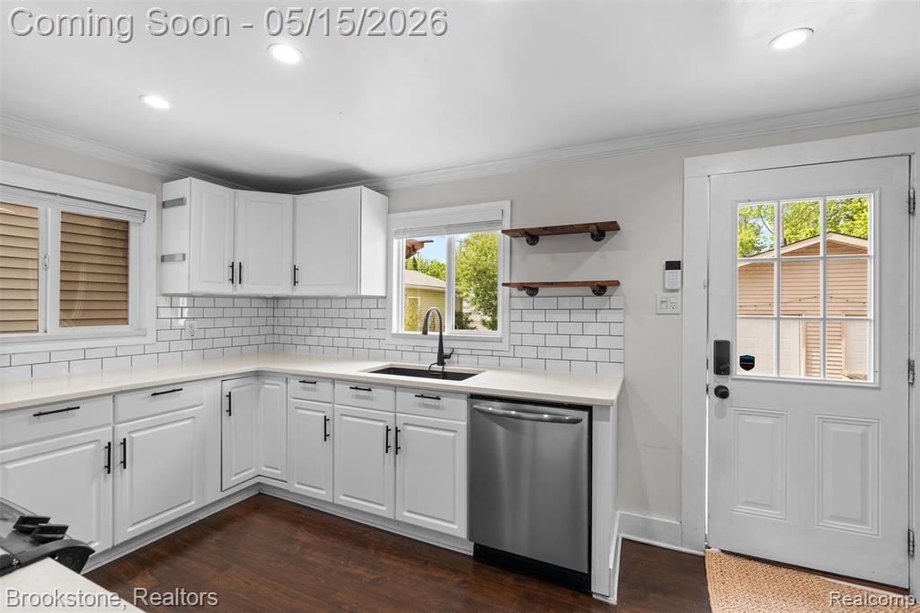 142 Massoit Street, Commerce Twp, MI — Photo 17