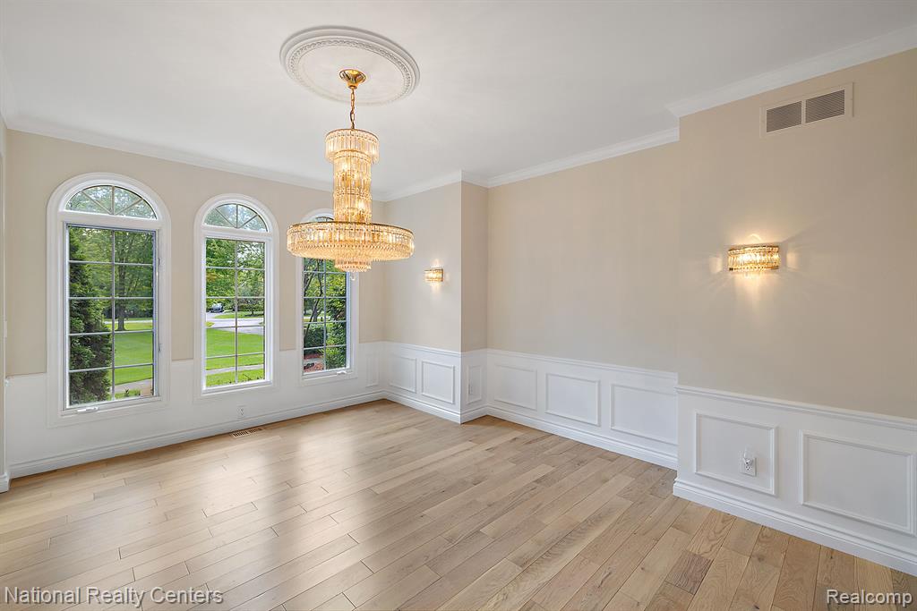 30055 FOREST Drive, Franklin, MI 48025 — Photo 9