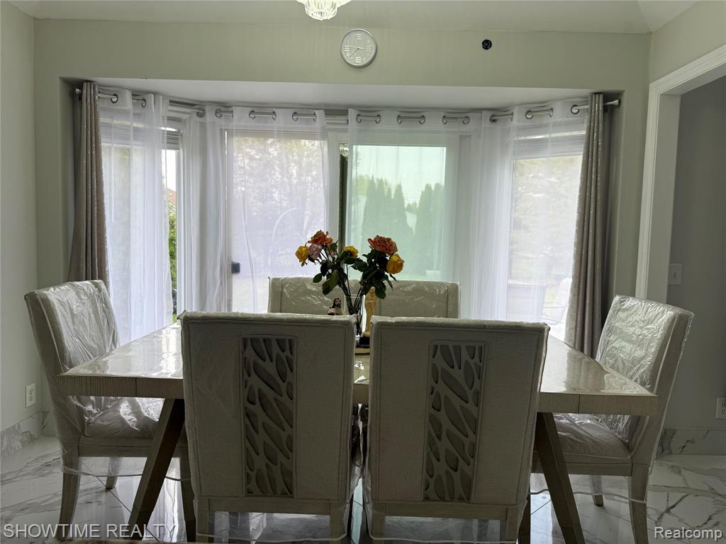 21523 Mackenzie Drive, Macomb, MI 48044 — Photo 9