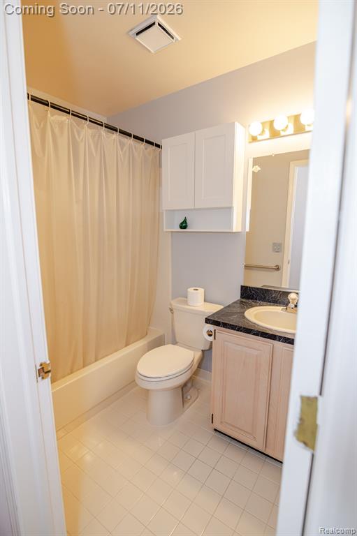 45630 White Oak Drive, Utica, MI 48315 — Photo 16