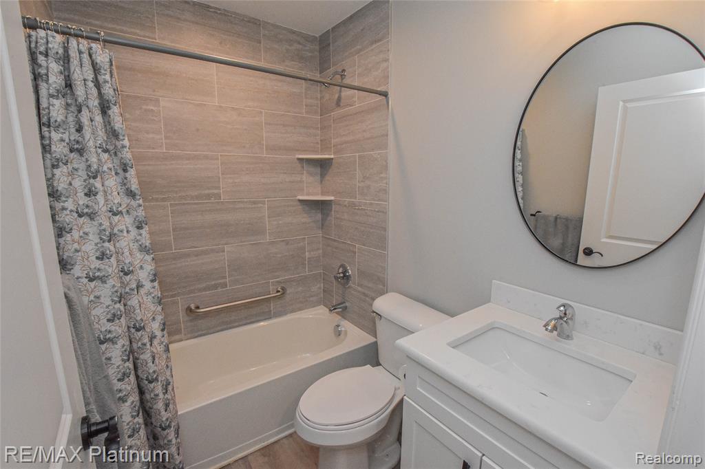 1174 Prudence Drive, Waterford, MI 48327 — Photo 31