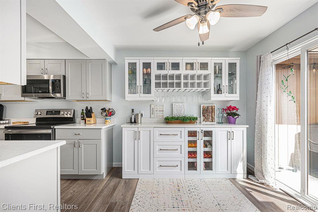 6202 ANDREA Lane, West Bloomfield, MI — Photo 5
