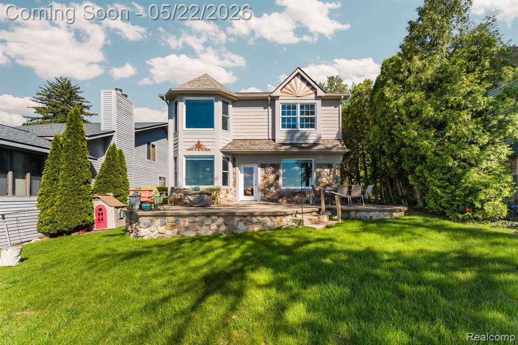 9350 Silverside, South Lyon, MI 48178 — front exterior