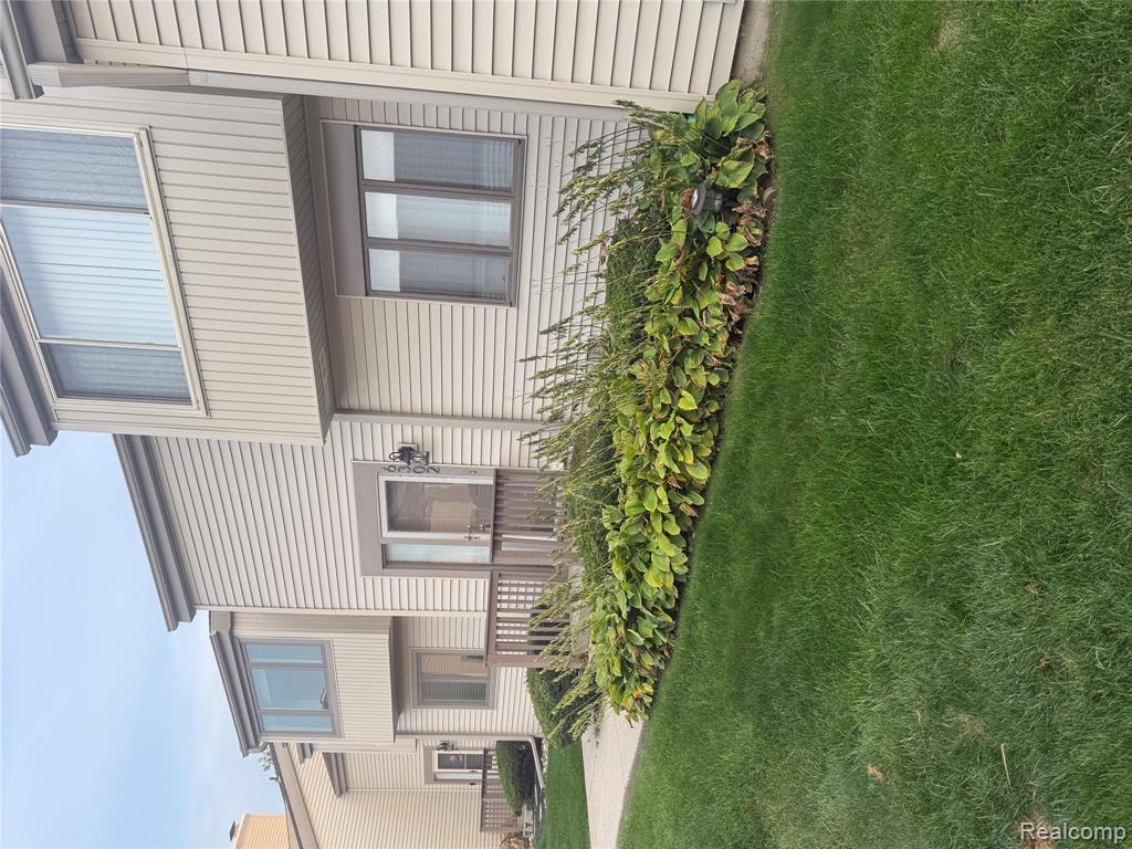 6302 Laurentian Court, Flint, MI 48532 — Photo 47