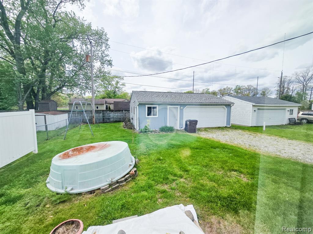 12929 Matthews Street, Carleton, MI 48117 — Photo 57