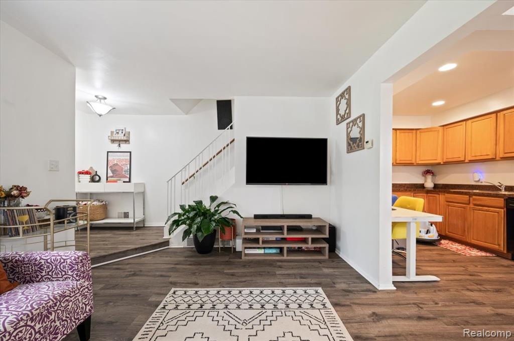 8323 Karam Boulevard, 4, Warren, MI 48093 — Photo 11