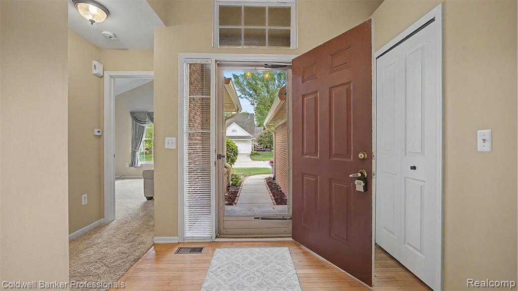 5711 Ortman Drive, Sterling Heights, MI 48314 — Photo 8