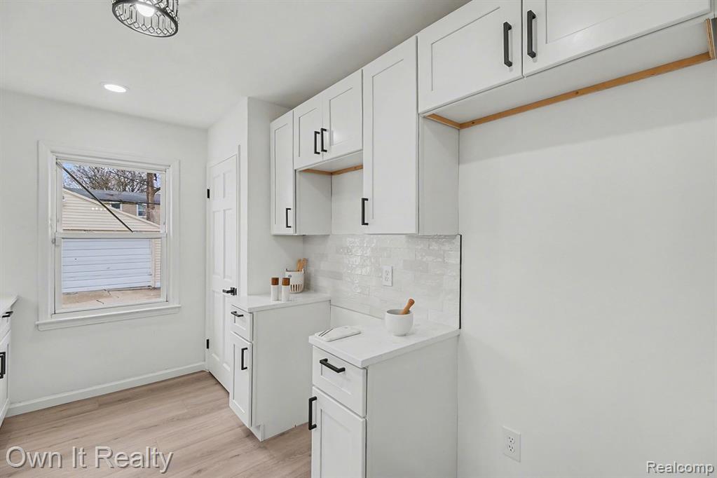 20242 Steel Street, Detroit, MI 48235 — Photo 10