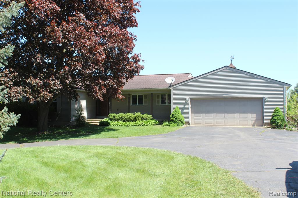 9720 QUEENS Drive, Manchester, MI 48158 — front exterior