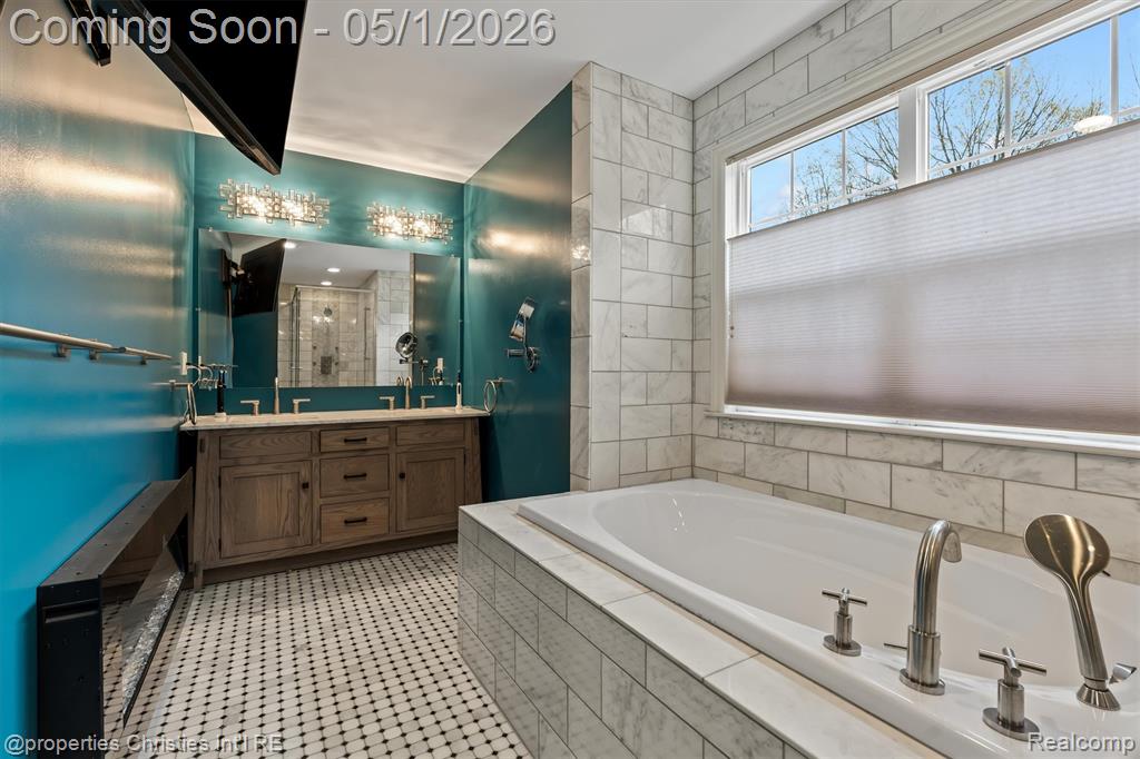 5720 Deerwood, Commerce Twp, MI 48382 — Photo 20