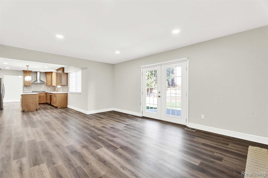 40206 Ashland Drive, Sterling Heights, MI 48313 — Photo 28