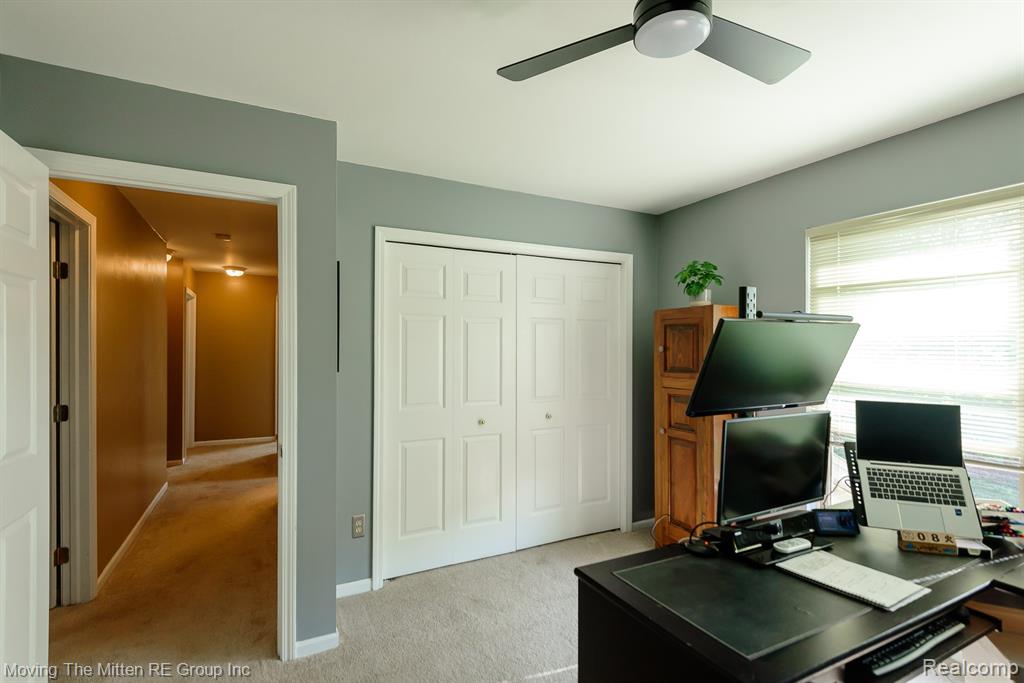 9501 Madison Drive, Belleville, MI 48111 — Photo 42