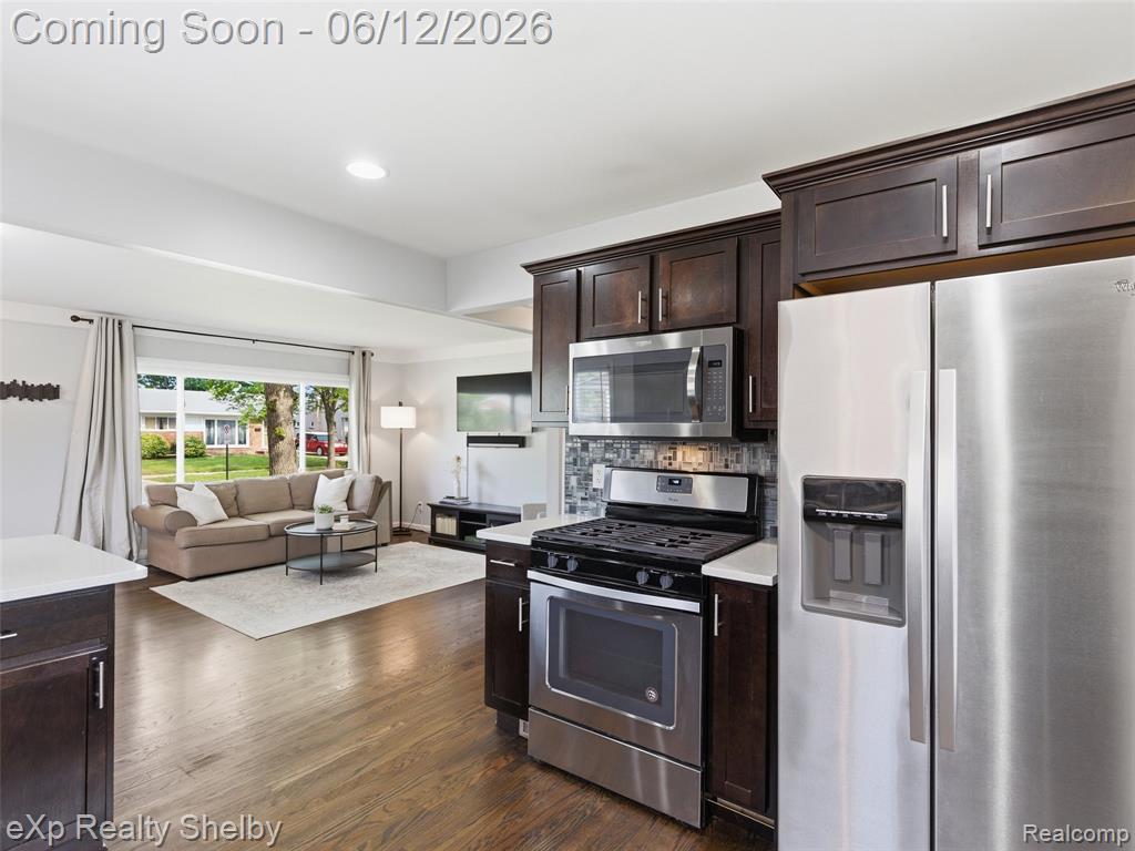 29451 Mark Avenue, Madison Heights, MI 48071 — Photo 13