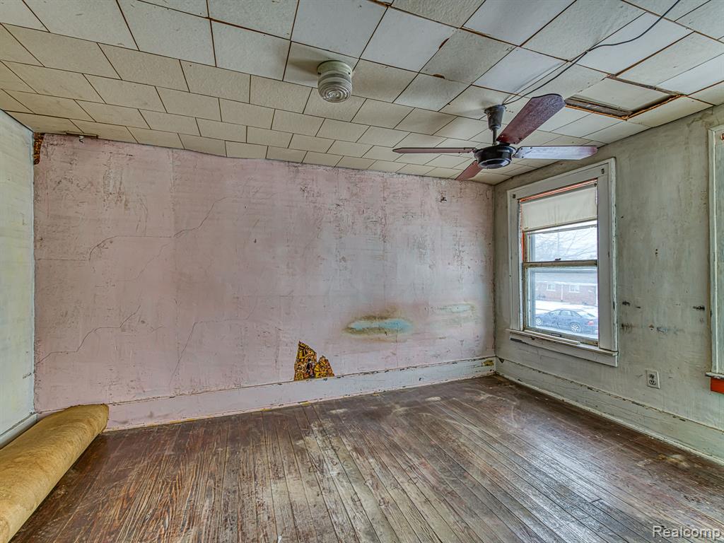 547 Pine Street, Wyandotte, MI 48192 — Photo 25