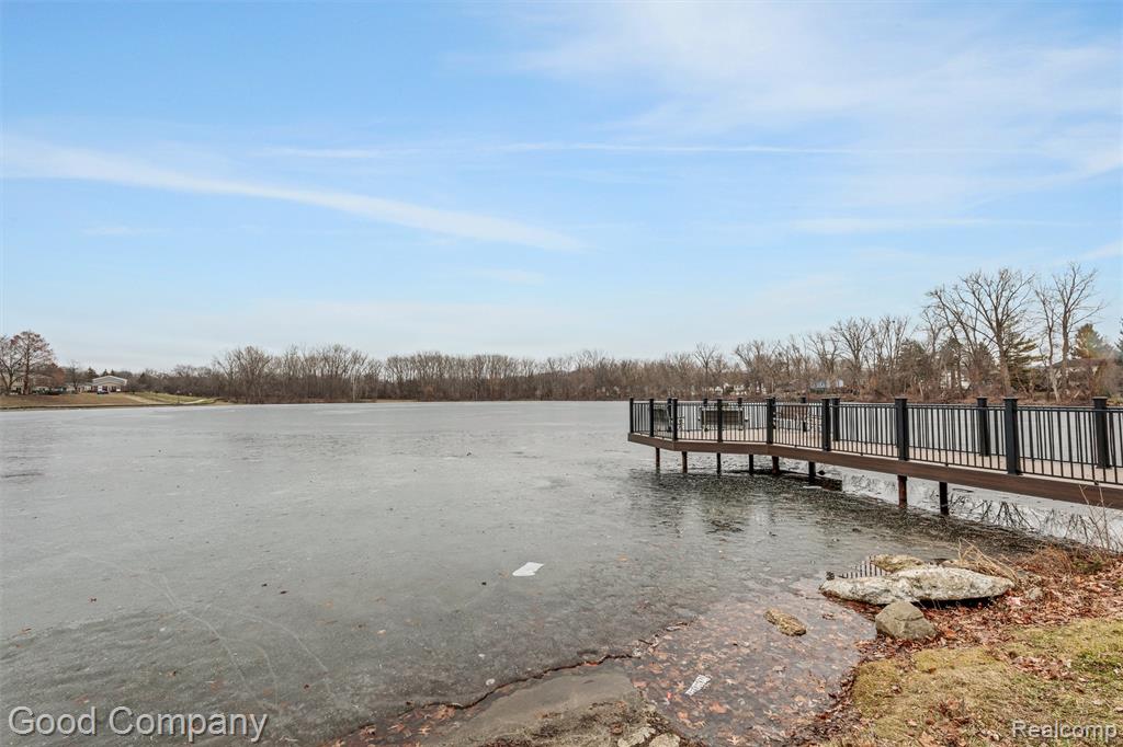 42146 Farragut Court, Northville, MI 48167 — Photo 38