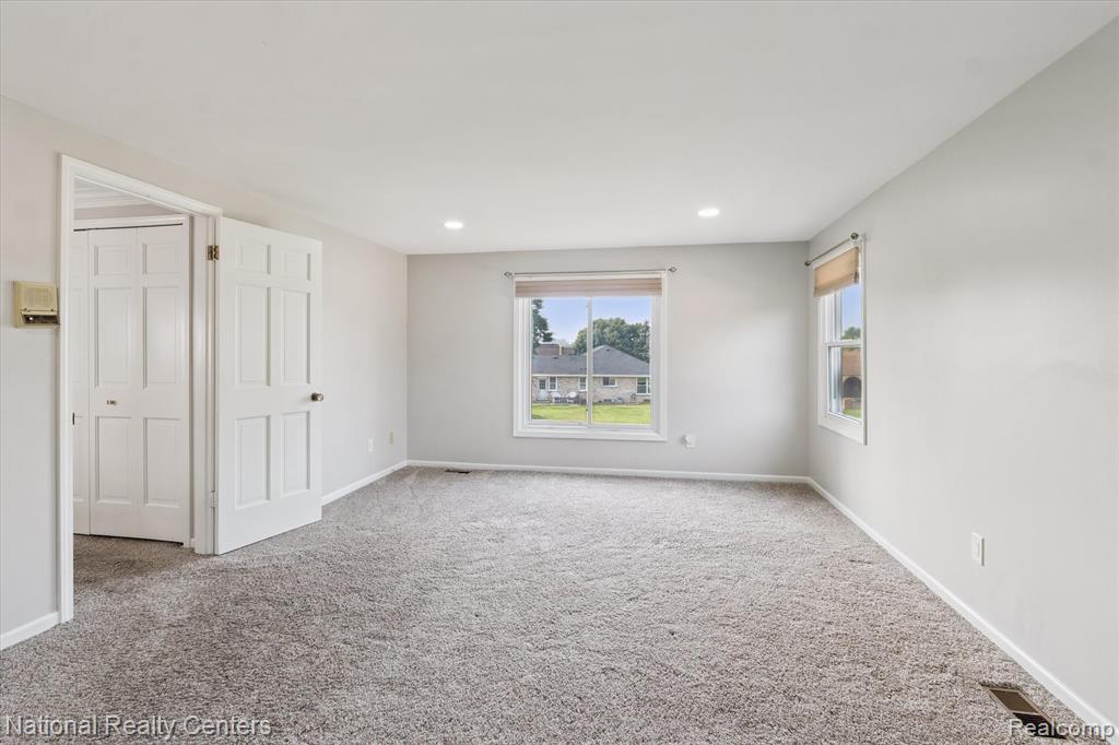 12387 Cedar Drive, Shelby Twp, MI 48315 — Photo 10