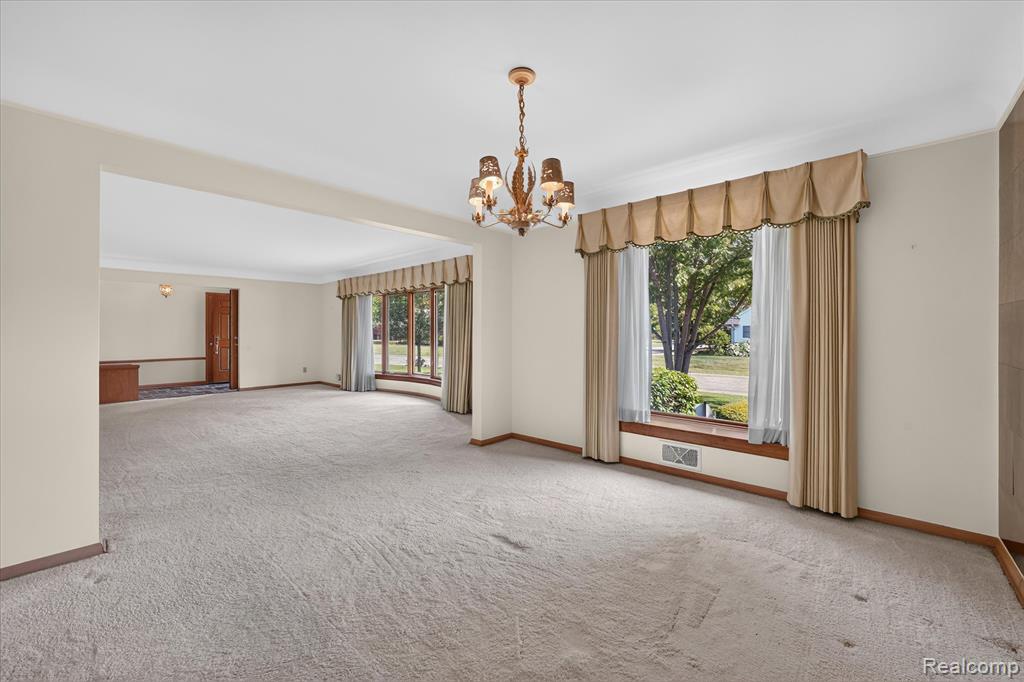 3 Shorecrest Circle, Grosse Pointe, MI 48236 — Photo 12