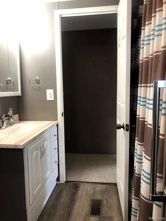 622 Cypress Court, Jonesville, MI 49250 — Photo 12