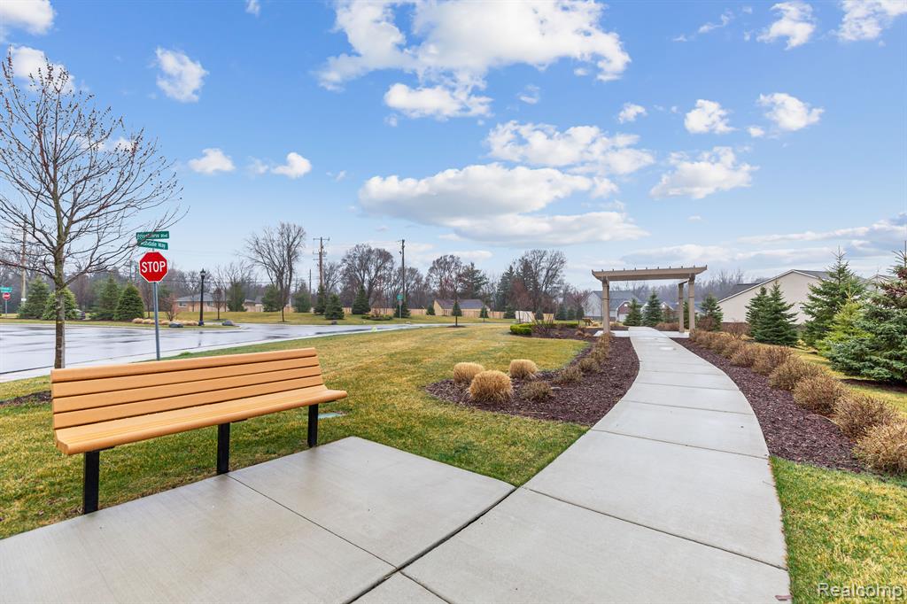 3995 ASHDALE Way, Clarkston, MI 48348 — Photo 12