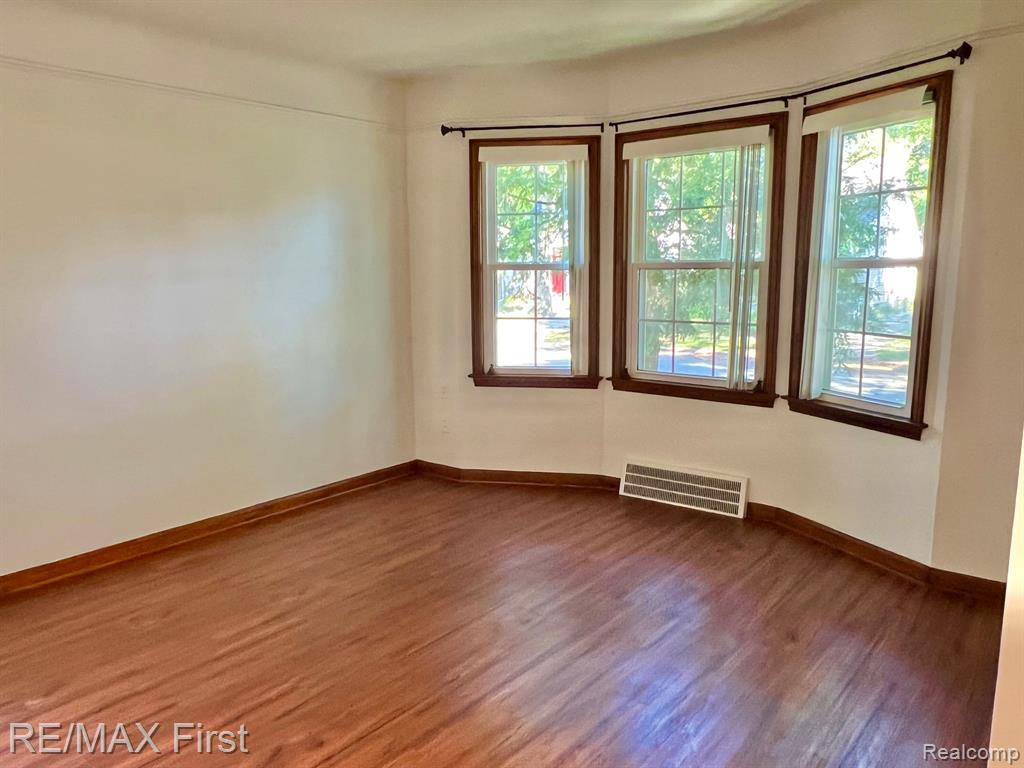 559 Gardendale Street, Ferndale, MI 48220 — Photo 5