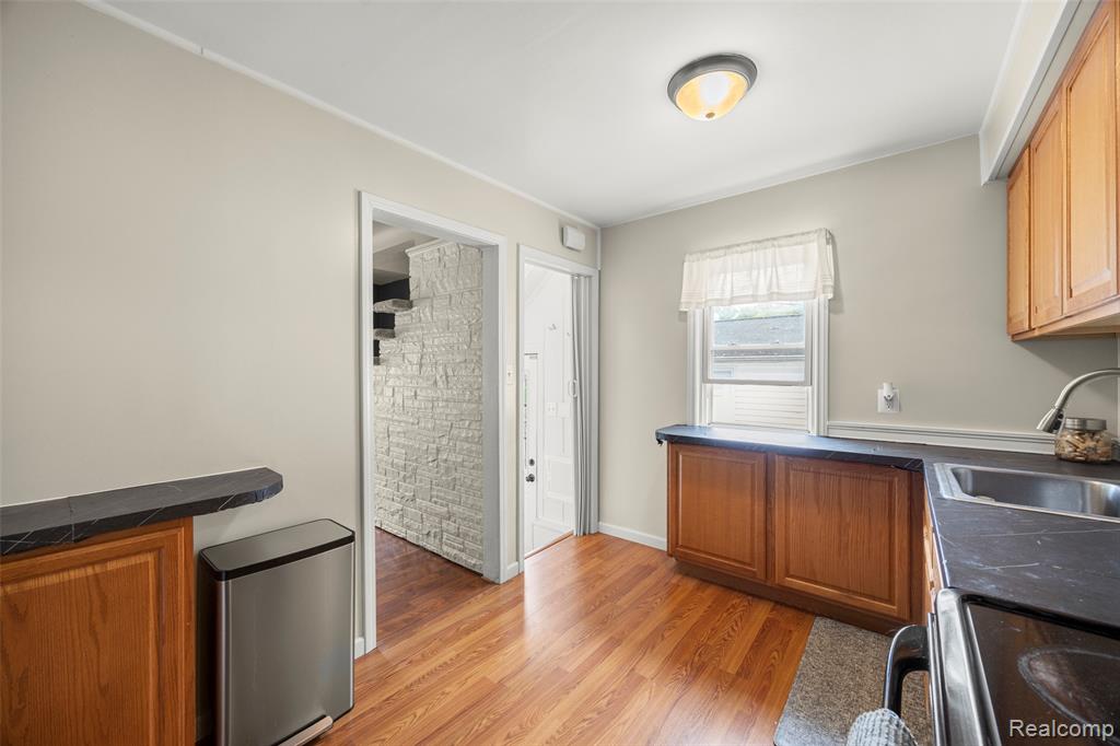 11431 Tecumseh, Redford, MI 48239 — Photo 11