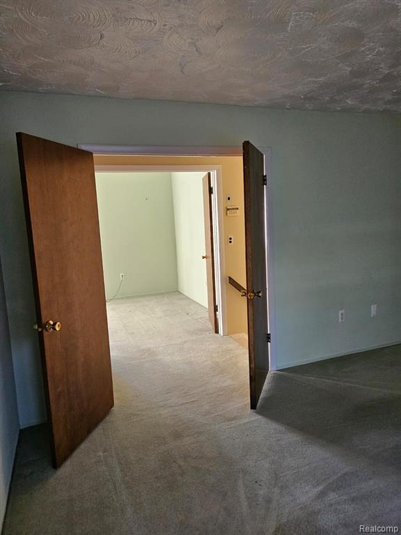 24910 Glenbrooke Drive, Southfield, MI 48033 — Photo 18