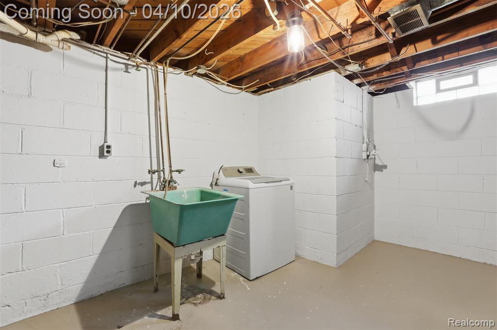 20201 Lancaster Street, Harper Woods, MI 48225 — Photo 28