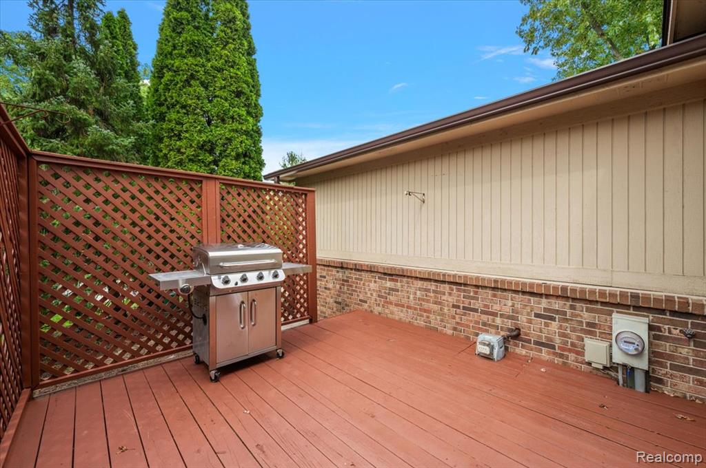 7481 Hickory Hill Drive, 25, West Bloomfield, MI — Photo 13